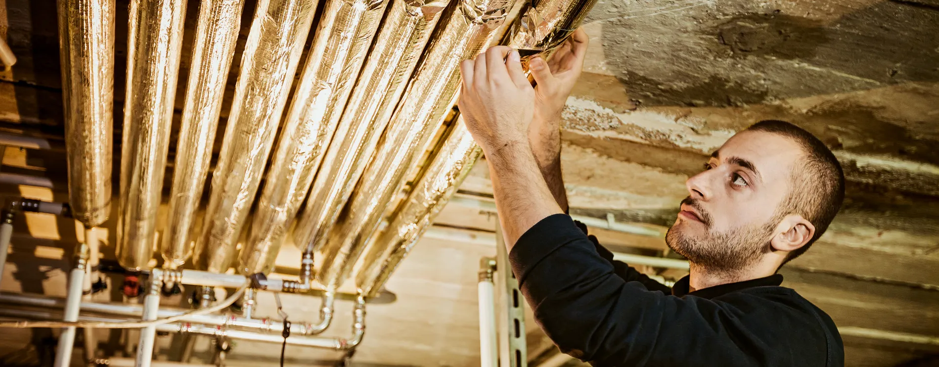 Handwerker bei der Arbeit.