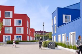 Häuser mit intensiven Fassadenfarben