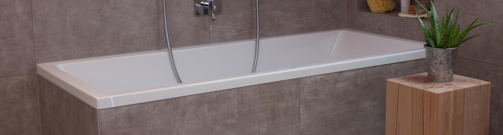 Pflege von Mineralwerkstoff